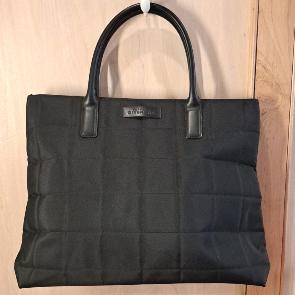 Givenchy black quilted parfums tote bag